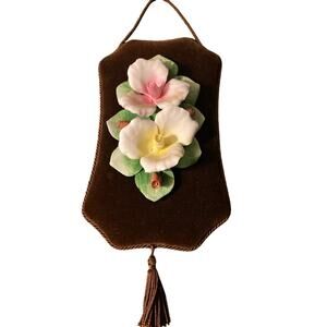 Vintage Mid Century‎ Italian Porcelain 3D Roses Velvet Plaque Capodimonte Bisque